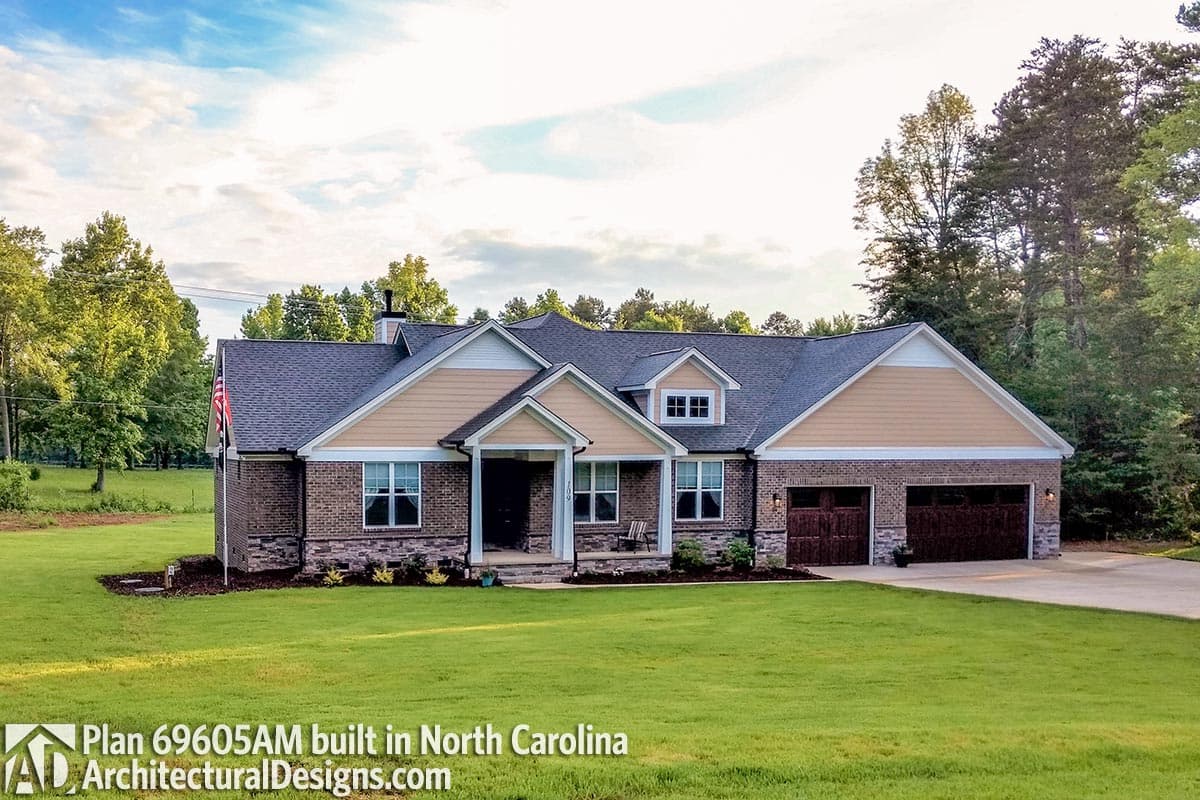 build gallery item - House Plan 69605AM Comes to Life in Michigan