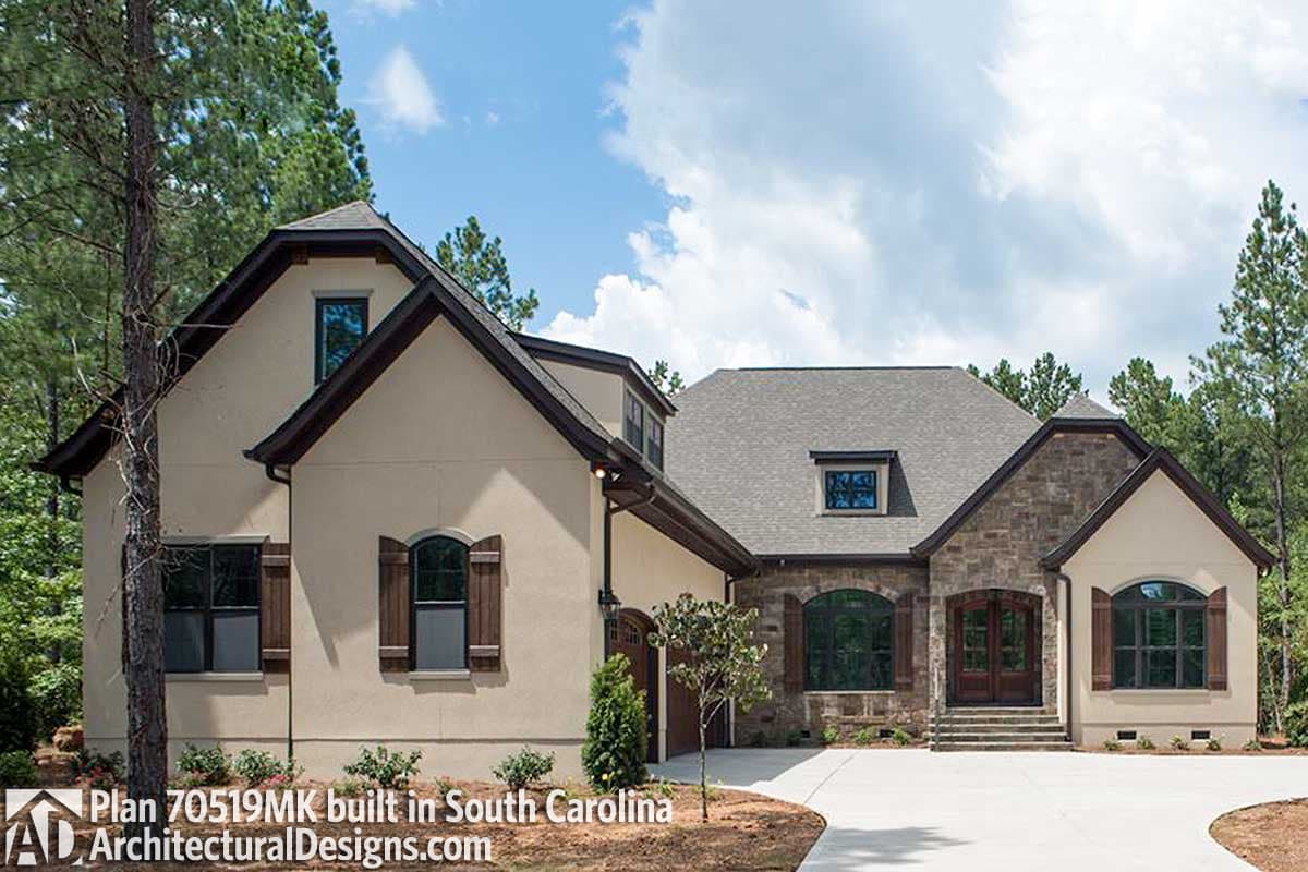 build gallery item - House Plan 70519MK comes to life in South Carolina