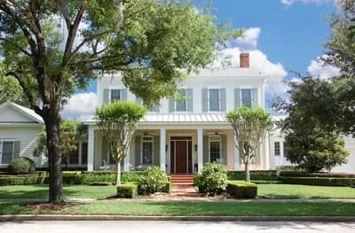 Colonial With Beautiful Kitchen