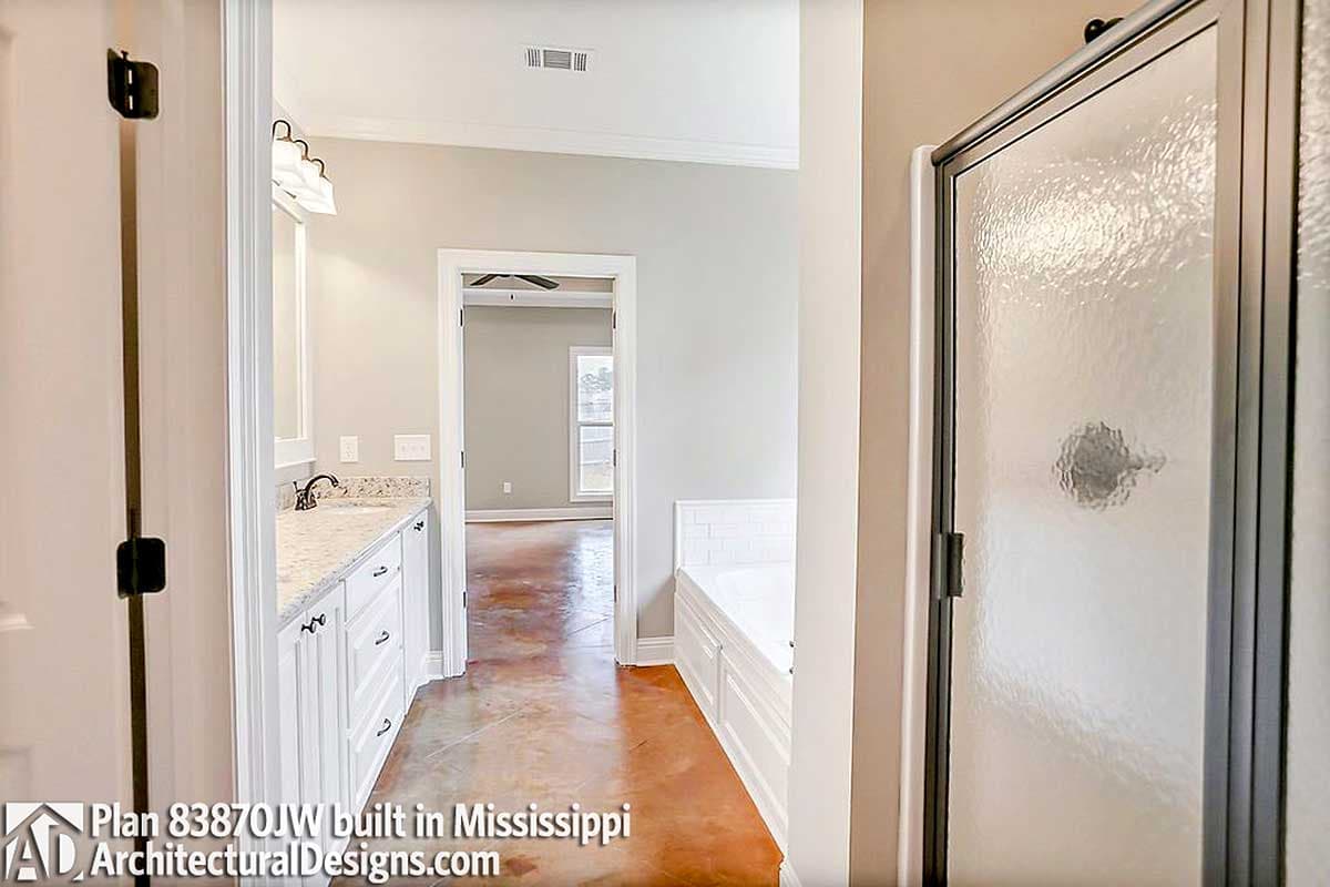 Client Photo id:  260890