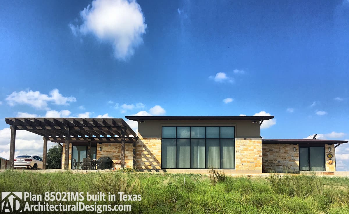 build gallery item - Modern House Plan 85021MS comes to life in Texas!