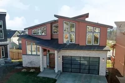 Contemporary House Plan With Big Bonus Room