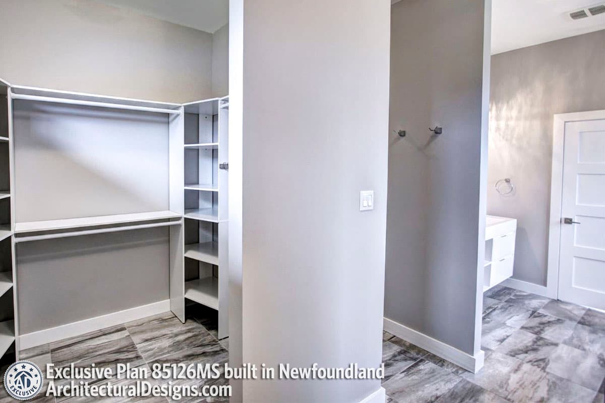 Client Photo id:  313907