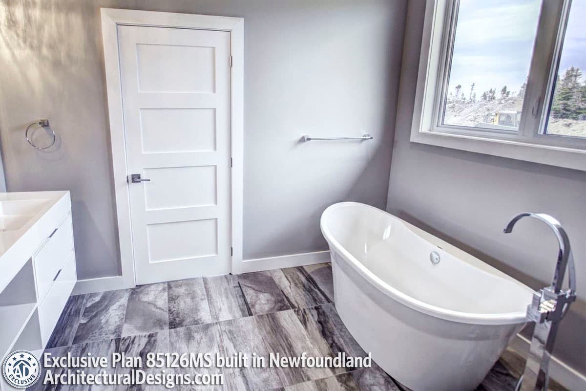 Client Photo id:  313906