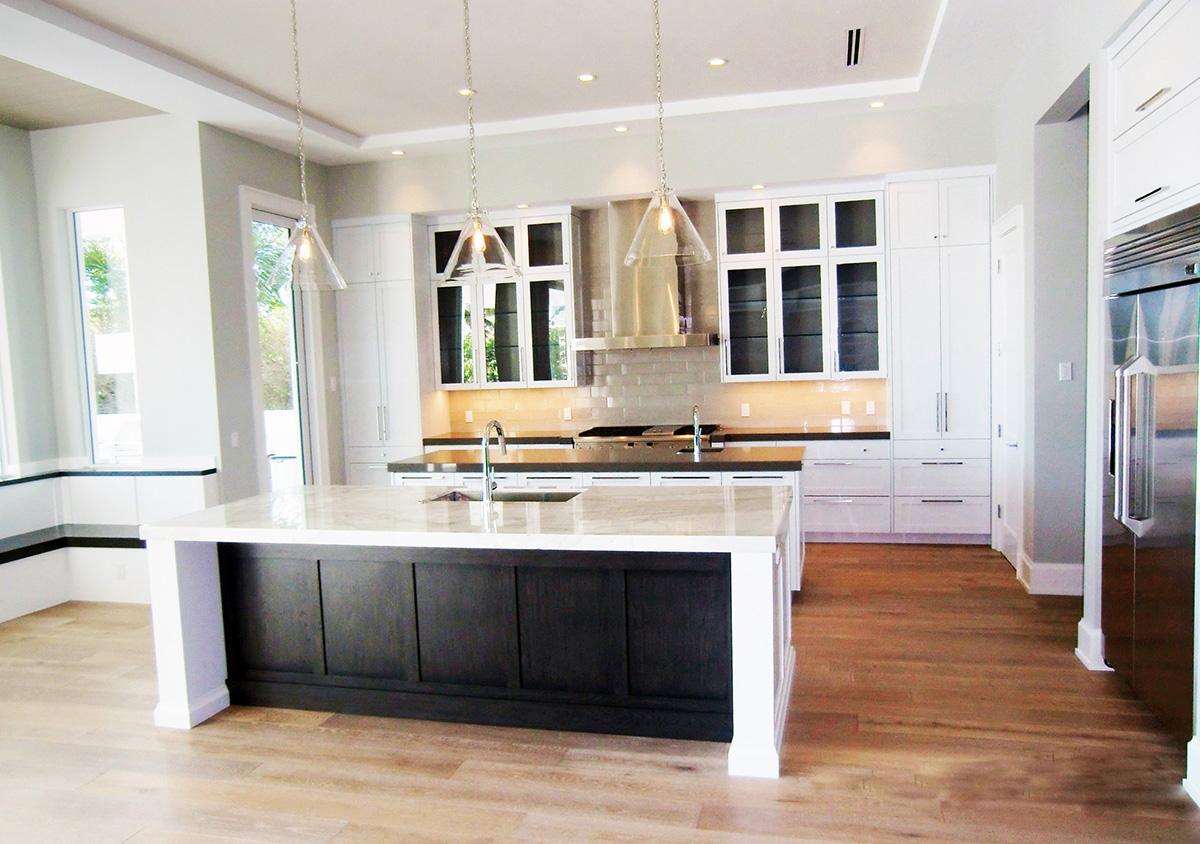 Plan 86005BW: 4 Bed Master Down Luxury Home Plan - Image #4 - Florida-Style, Southern