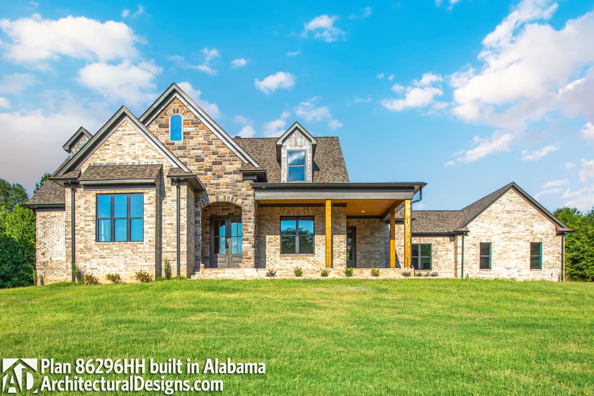 build gallery item - Craftsman House Plan 86296HH comes to life in Alabama!