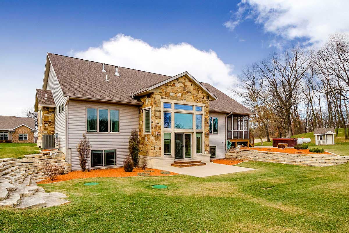 Plan 89874AH: Rambler With Finished Lower Level - Image #4 - Craftsman, Northwest, Ranch