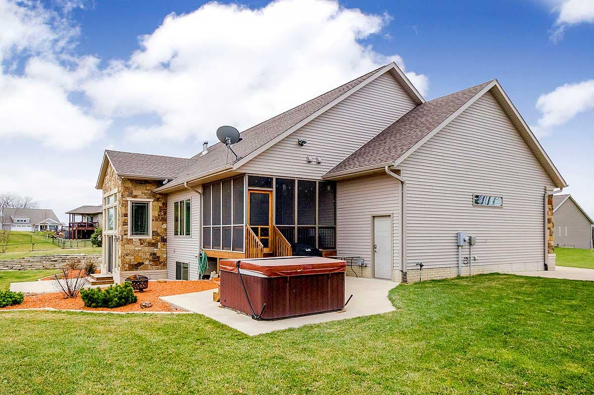 Plan 89874AH: Rambler With Finished Lower Level - Image #5 - Craftsman, Northwest, Ranch