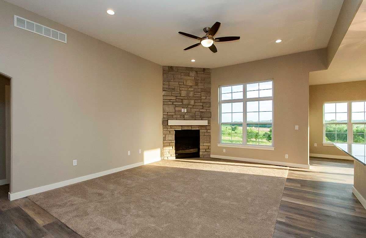 Plan 89984AH: 3-Bedroom Prairie Style Home Plan - Image #4 - European