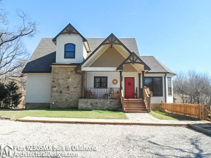 build gallery item - House Plan 92305MX comes to life in Oklahoma