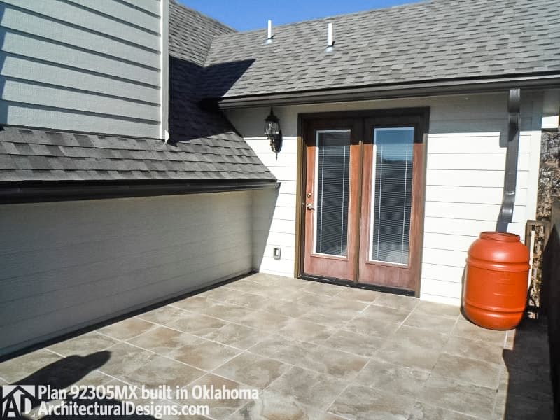 Client Photo id:  208182