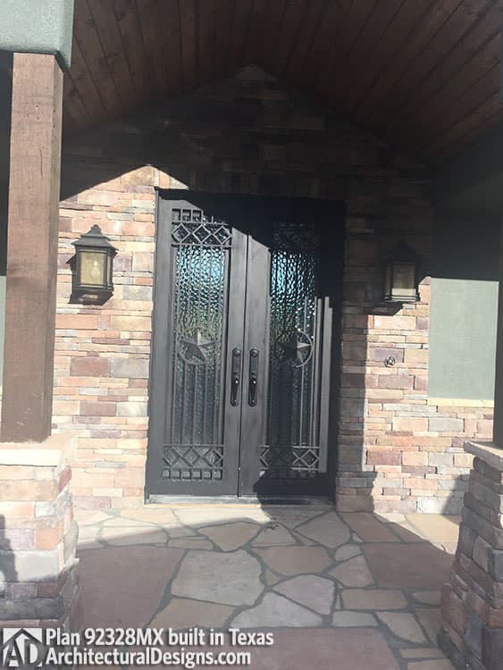 Client Photo id:  218915