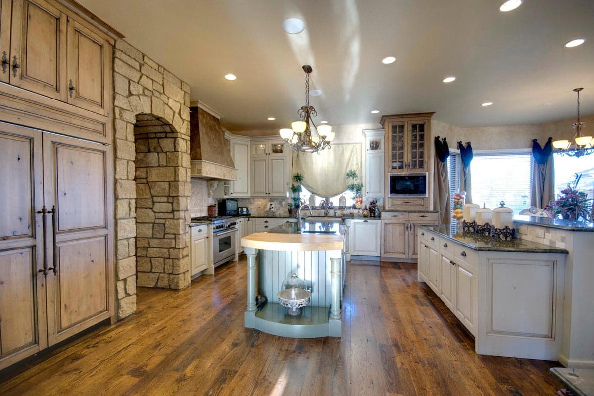 Plan 9516RW: Lower Level Entertainment Center - Image #21 - European, Rustic