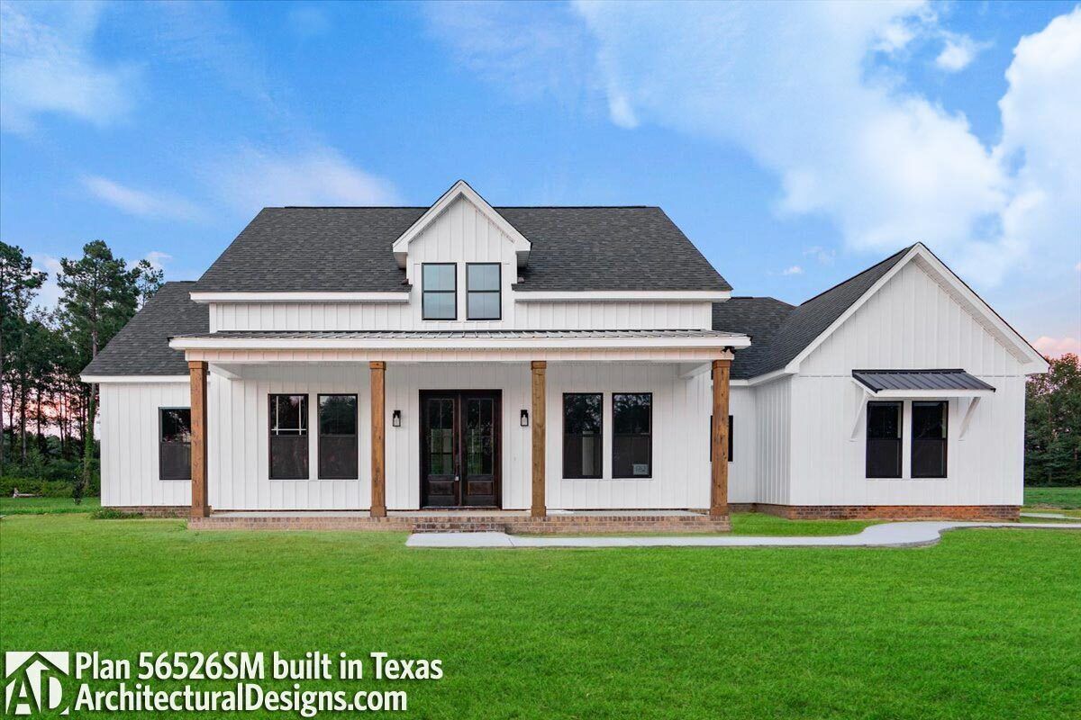 4-Bed Modern Farmhouse Plan with Split Bedroom Floor Plan - 56526SM ...